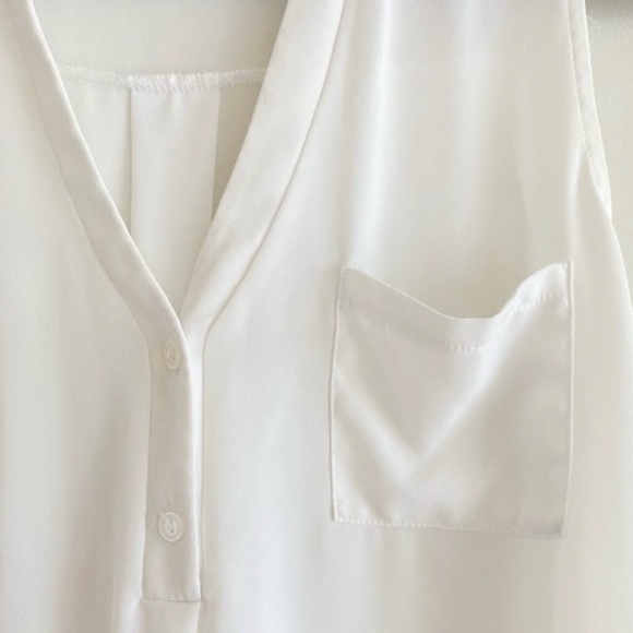 Lush White Tank w/ One-Pocket szS NWOT - Picture 2 of 3